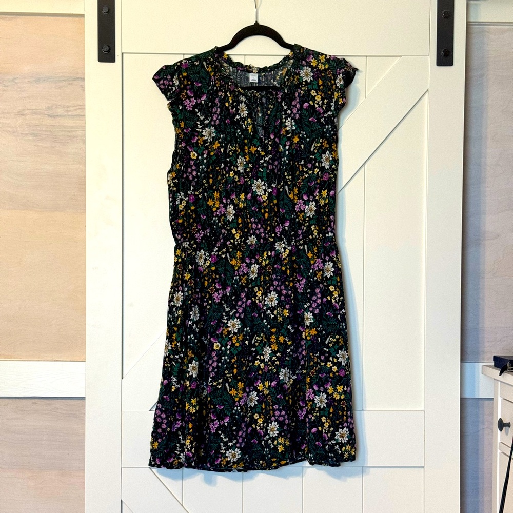 Floral sleeveless flutter sleeve dress